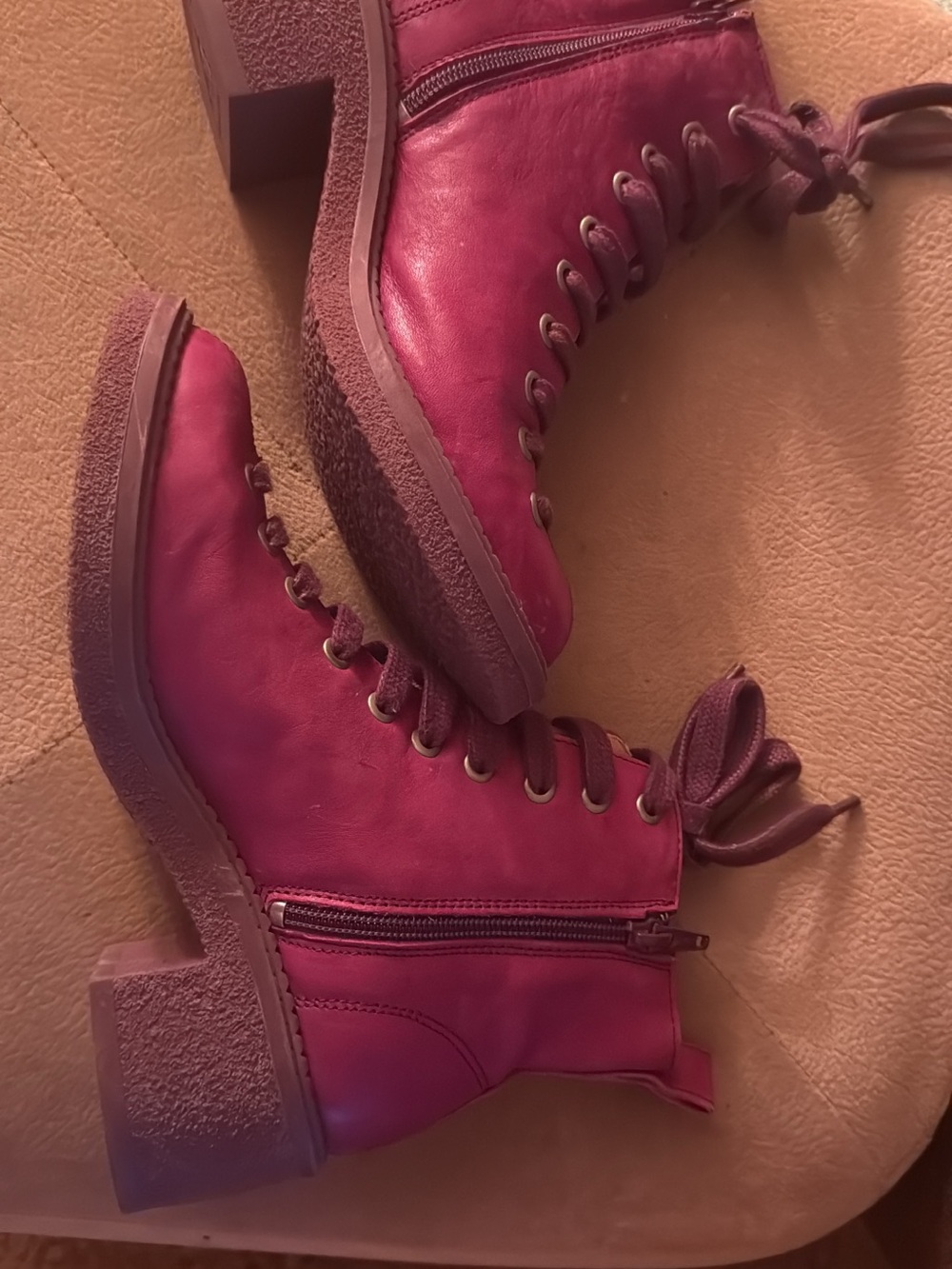 John Fluevog Wanderer Lace-up boots with side zip